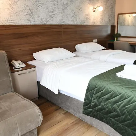 Garden Hotel Novi Sad